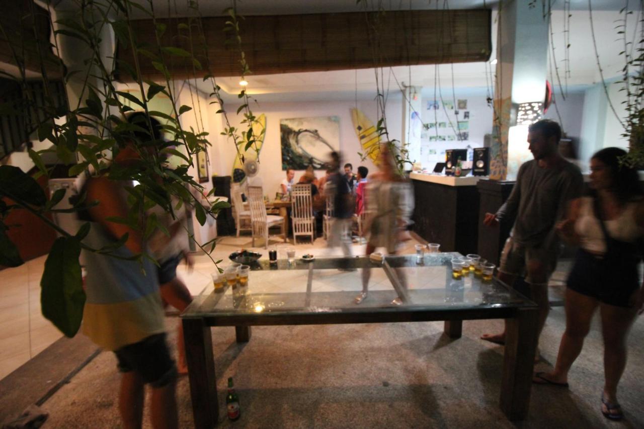 Canggu Surf Hostel Exterior photo